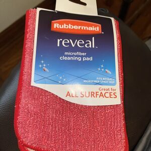 NEW Rubbermaid Reveal Spray Mop Replacement Wet Mopping Microfiber Pad 1M19 RED